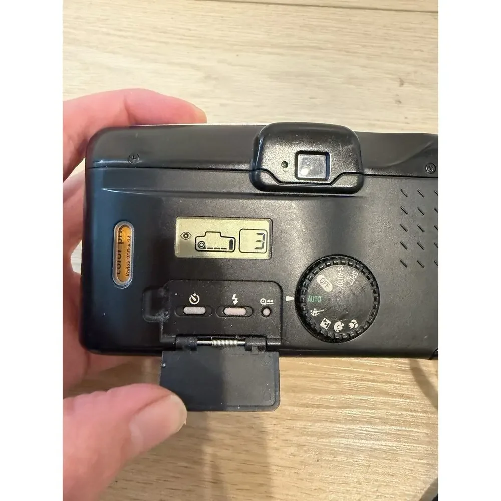 Canon Sure Shot Z115 35mm Film Camera Working